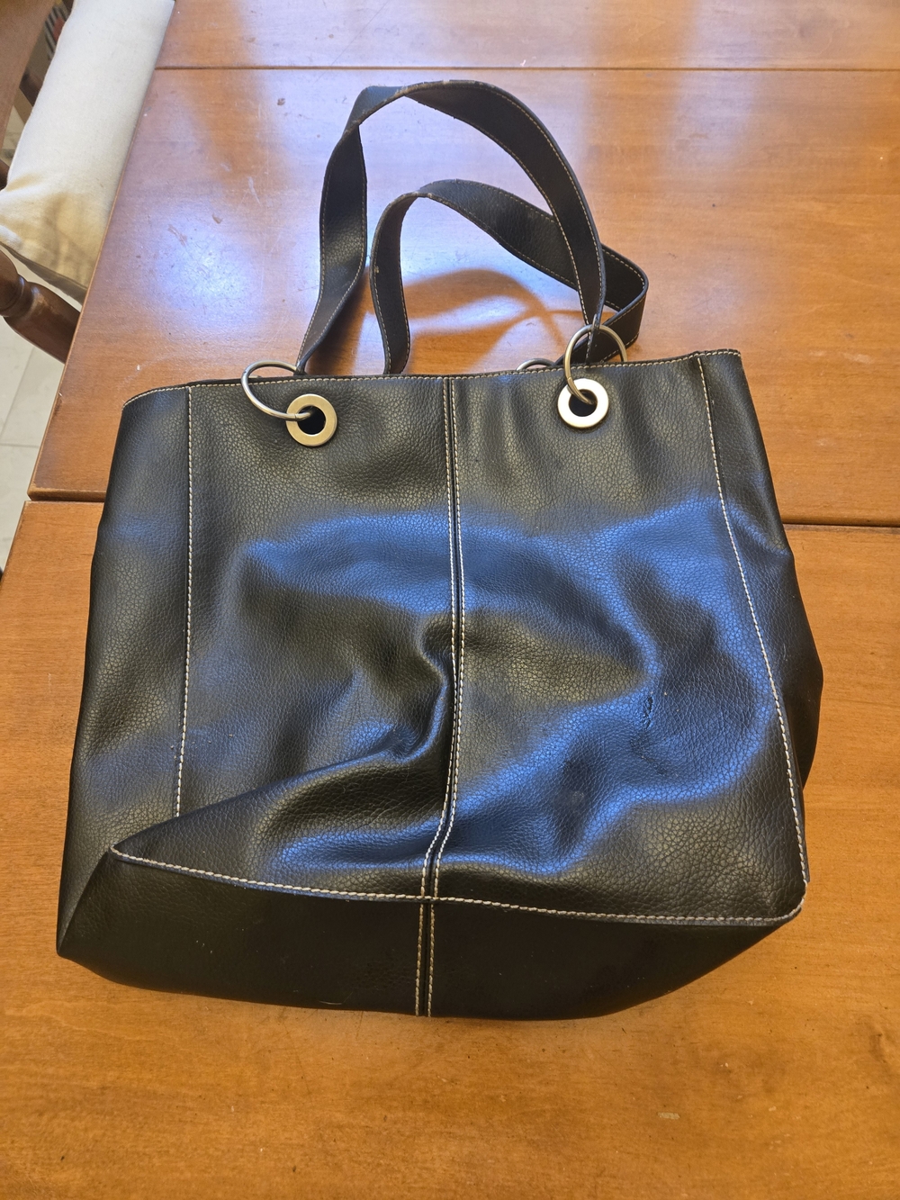 Black Leather Tote Bag with Contrasting Stitching